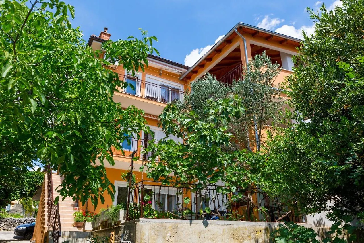 Apartman Fran Apartment Novi Vinodolski 0*,