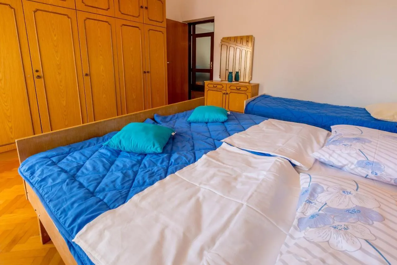 Apartman Fran Apartment Novi Vinodolski 0*,  Croatia