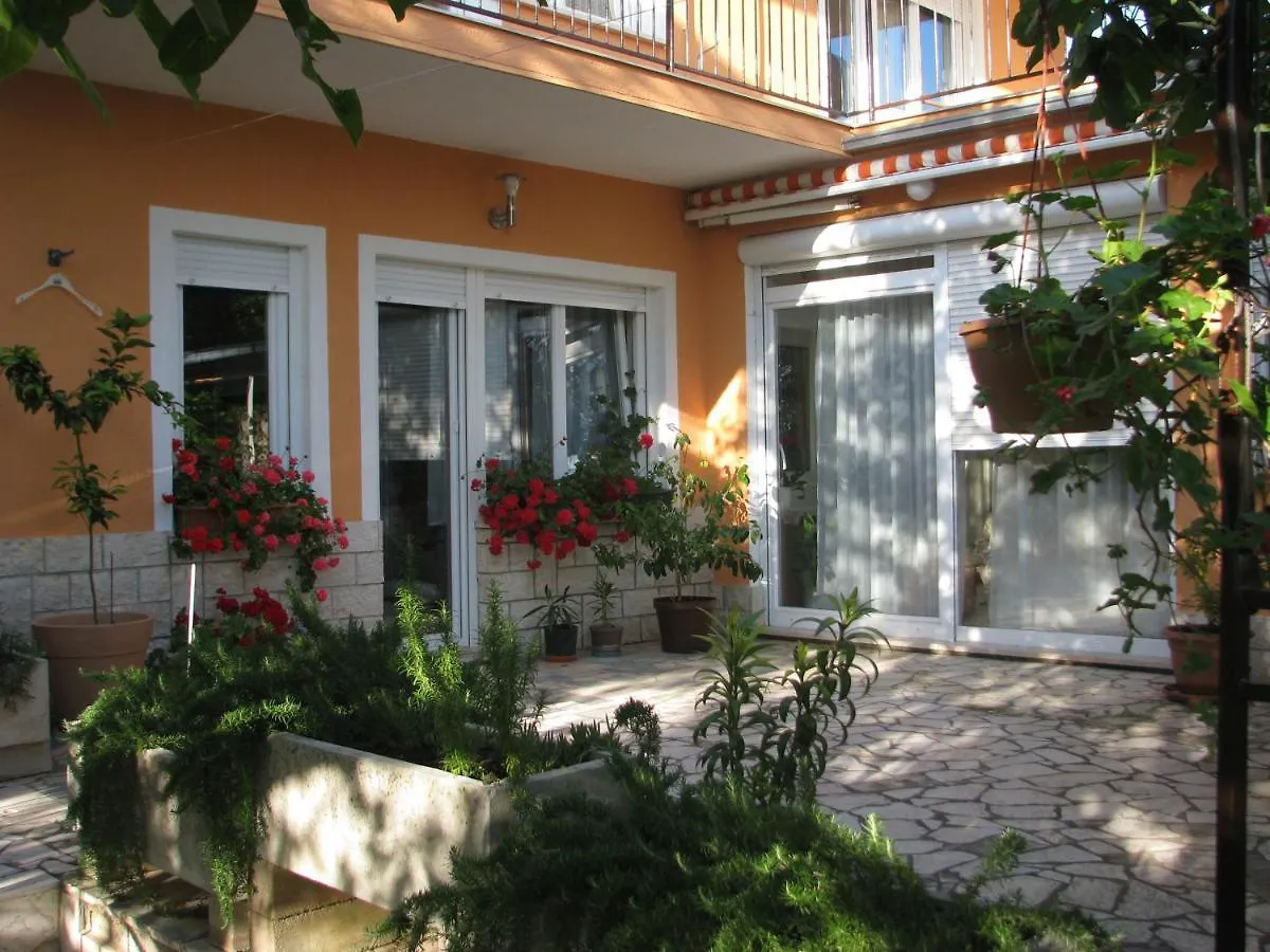 Apartman Fran Apartment Novi Vinodolski Croatia